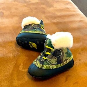 Sorel winter booties